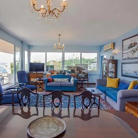 Apartment Waterfront Penthouse With A Stunning View