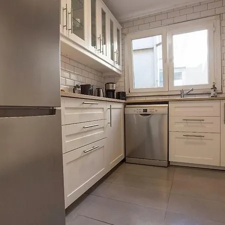 Waterfront Penthouse With A Stunning View Appartement *